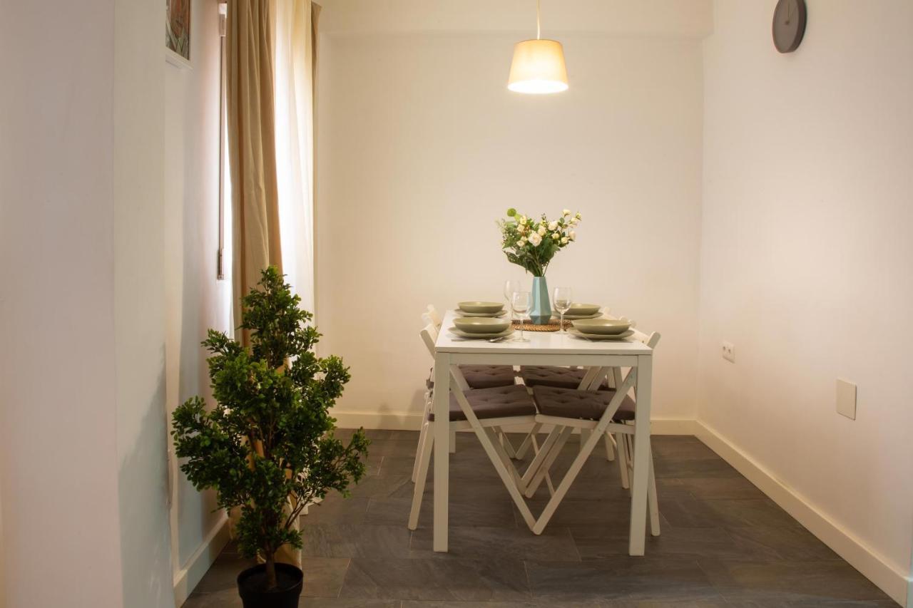 Holidays2Malaga Alta City Center Renovated 2 Bedrooms Apartment Wifi Esterno foto