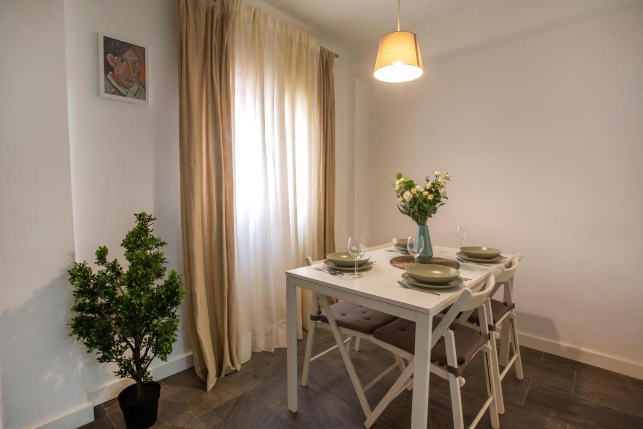 Holidays2Malaga Alta City Center Renovated 2 Bedrooms Apartment Wifi Esterno foto